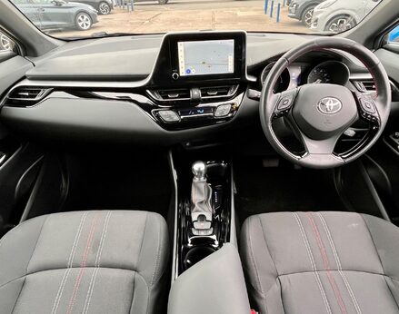 Toyota C-HR GR SPORT 2