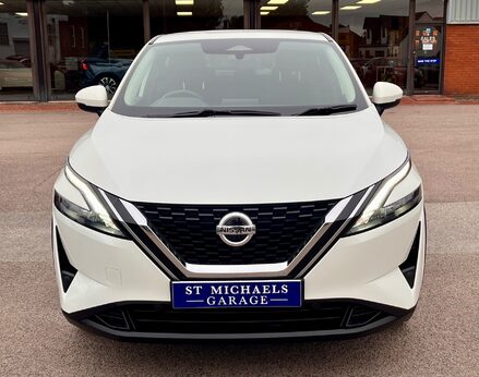 Nissan Qashqai DIG-T ACENTA PREMIUM DCT MHEV 5