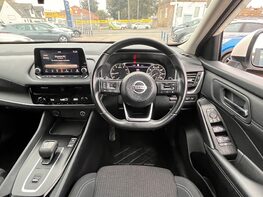 Nissan Qashqai DIG-T ACENTA PREMIUM DCT MHEV 19