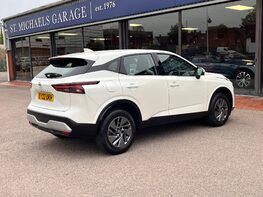 Nissan Qashqai DIG-T ACENTA PREMIUM DCT MHEV 8