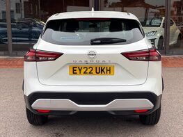 Nissan Qashqai DIG-T ACENTA PREMIUM DCT MHEV 6