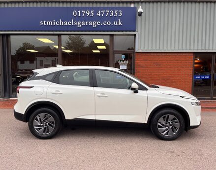 Nissan Qashqai DIG-T ACENTA PREMIUM DCT MHEV 10