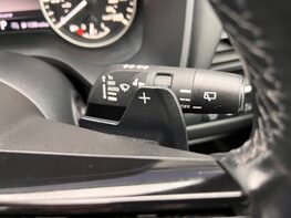 Nissan Qashqai DIG-T ACENTA PREMIUM DCT MHEV 66