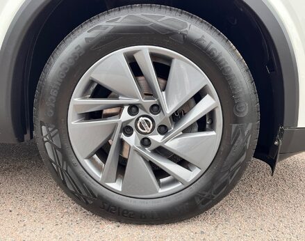 Nissan Qashqai DIG-T ACENTA PREMIUM DCT MHEV 13