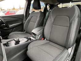 Nissan Qashqai DIG-T ACENTA PREMIUM DCT MHEV 73