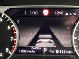 Nissan Qashqai DIG-T ACENTA PREMIUM DCT MHEV 34