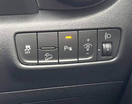 Hyundai KONA T-GDI PREMIUM MHEV 58