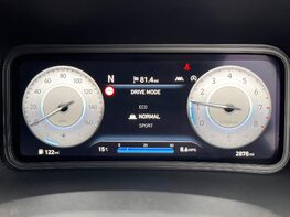 Hyundai KONA T-GDI PREMIUM MHEV 22