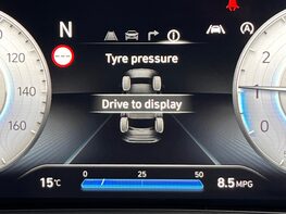 Hyundai KONA T-GDI PREMIUM MHEV 28