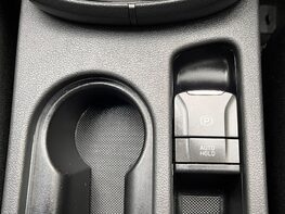 Hyundai KONA T-GDI PREMIUM MHEV 51