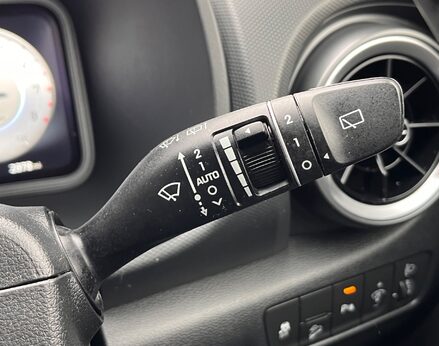 Hyundai KONA T-GDI PREMIUM MHEV 55