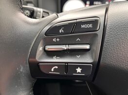 Hyundai KONA T-GDI PREMIUM MHEV 56
