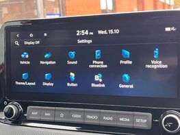 Hyundai KONA T-GDI PREMIUM MHEV 44