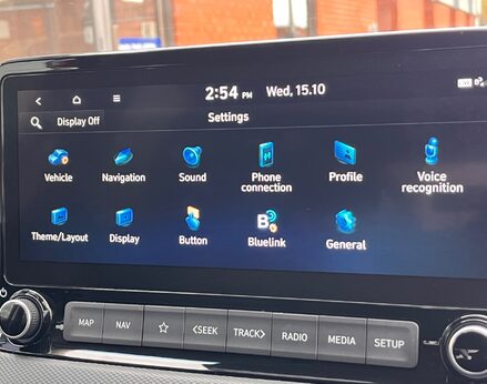 Hyundai KONA T-GDI PREMIUM MHEV 44