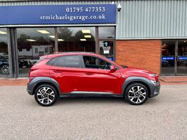 Hyundai KONA T-GDI PREMIUM MHEV 10