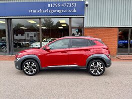 Hyundai KONA T-GDI PREMIUM MHEV 11