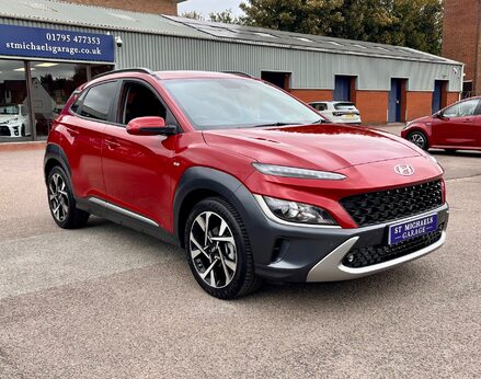 Hyundai KONA T-GDI PREMIUM MHEV 4