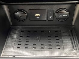 Hyundai KONA T-GDI PREMIUM MHEV 47
