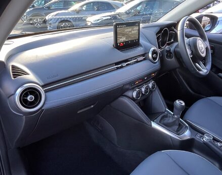 Mazda 2 GT SPORT MHEV 17