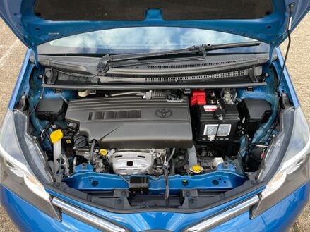 Toyota Yaris VVT-I ICON