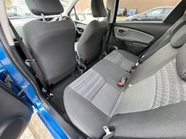 Toyota Yaris VVT-I ICON 48