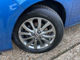 Toyota Yaris VVT-I ICON 3