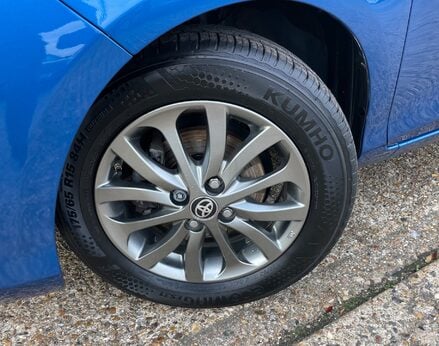 Toyota Yaris VVT-I ICON 3