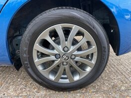 Toyota Yaris VVT-I ICON 16