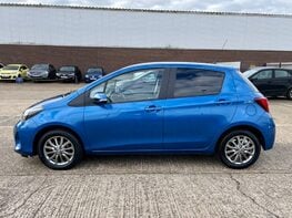 Toyota Yaris VVT-I ICON 11