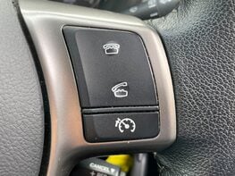 Toyota Yaris VVT-I ICON 40