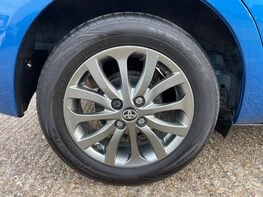 Toyota Yaris VVT-I ICON 13