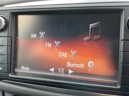 Toyota Yaris VVT-I ICON 28