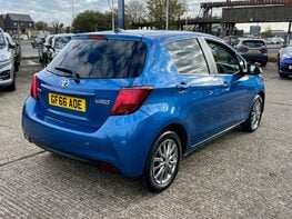 Toyota Yaris VVT-I ICON 9