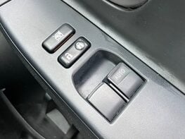 Toyota Yaris VVT-I ICON 45