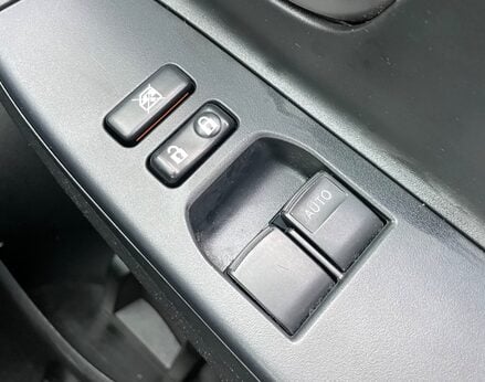 Toyota Yaris VVT-I ICON 45