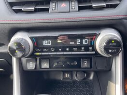 Toyota Rav 4 VVT-I DESIGN 44