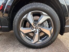 Toyota Rav 4 VVT-I DESIGN 16