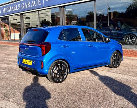 Kia Picanto GT-LINE 8