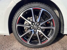 Toyota Yaris GR SPORT 13