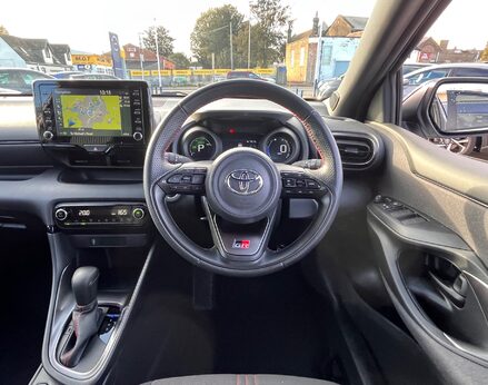 Toyota Yaris GR SPORT 19