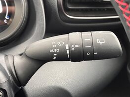 Toyota Yaris GR SPORT 62