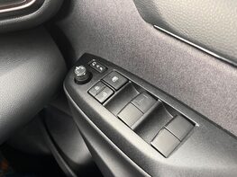 Toyota Yaris GR SPORT 65