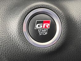 Toyota Yaris GR SPORT 58