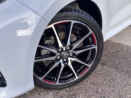 Toyota Yaris GR SPORT 3