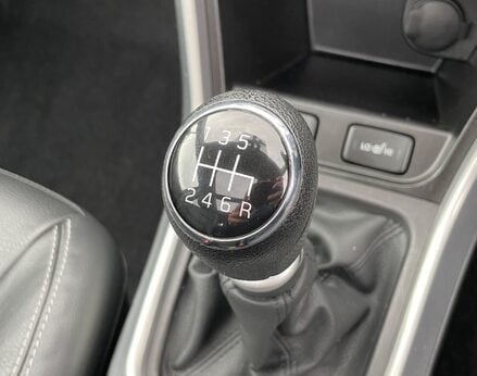 Suzuki SX4 S-Cross SZ5 BOOSTERJET ALLGRIP 42