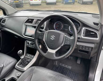 Suzuki SX4 S-Cross SZ5 BOOSTERJET ALLGRIP 17