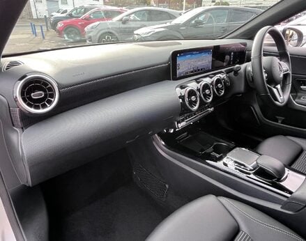 Mercedes-Benz A Class A 200 SPORT EXECUTIVE 17