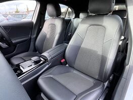 Mercedes-Benz A Class A 200 SPORT EXECUTIVE 71