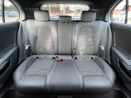 Mercedes-Benz A Class A 200 SPORT EXECUTIVE 72