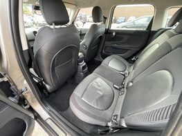 Mini Countryman COOPER 51